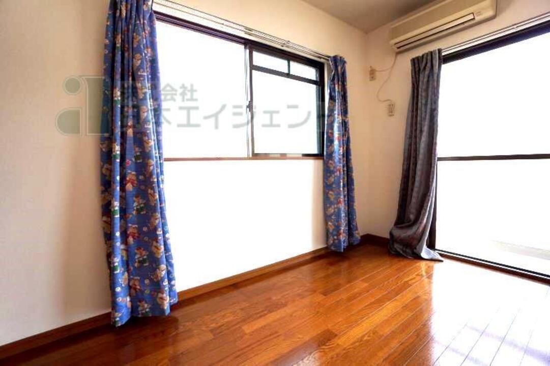洋室