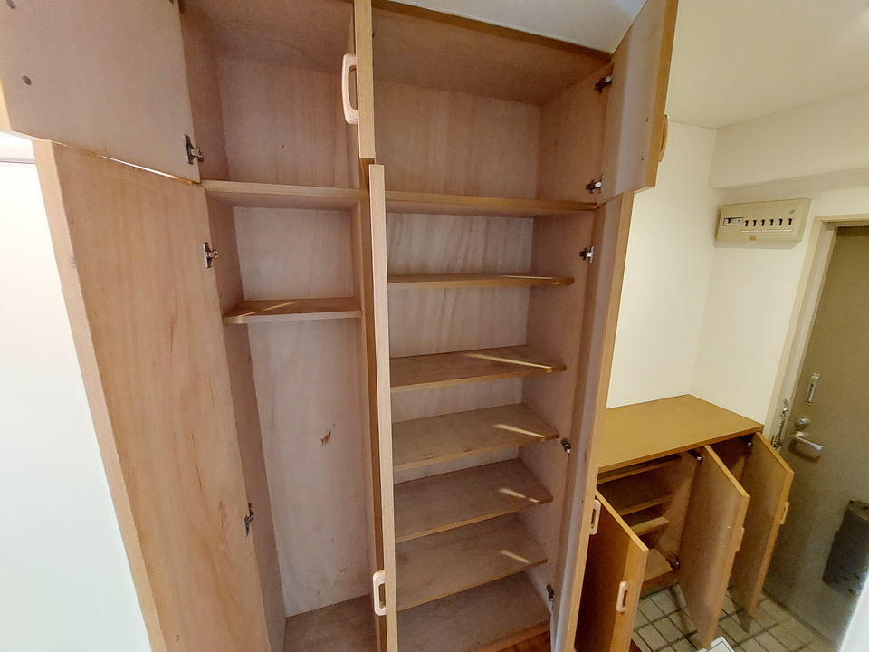 シューズボックス