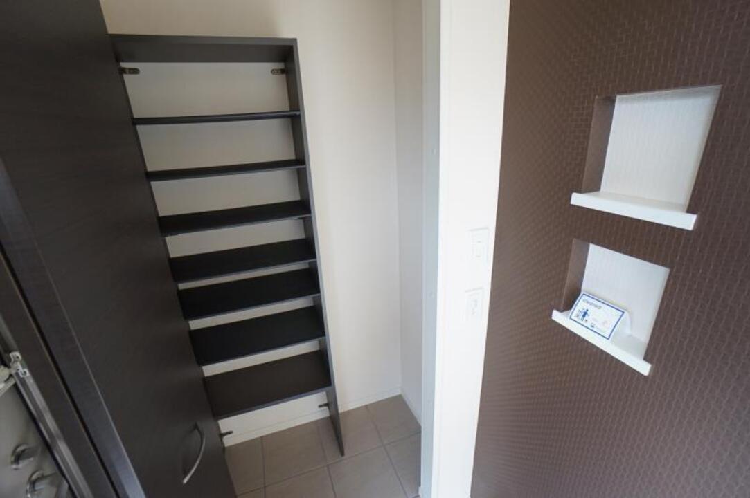 シューズボックス