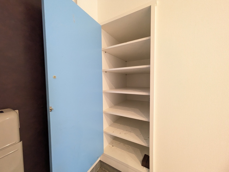 シューズボックス