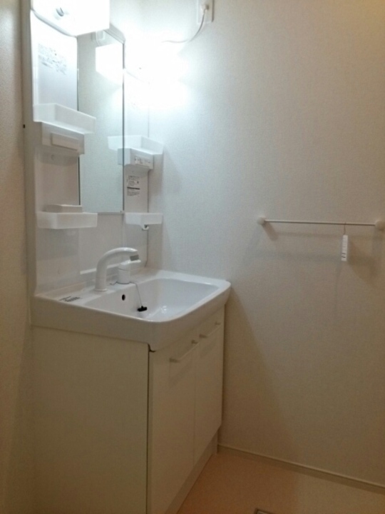 シャワー付洗面化粧台