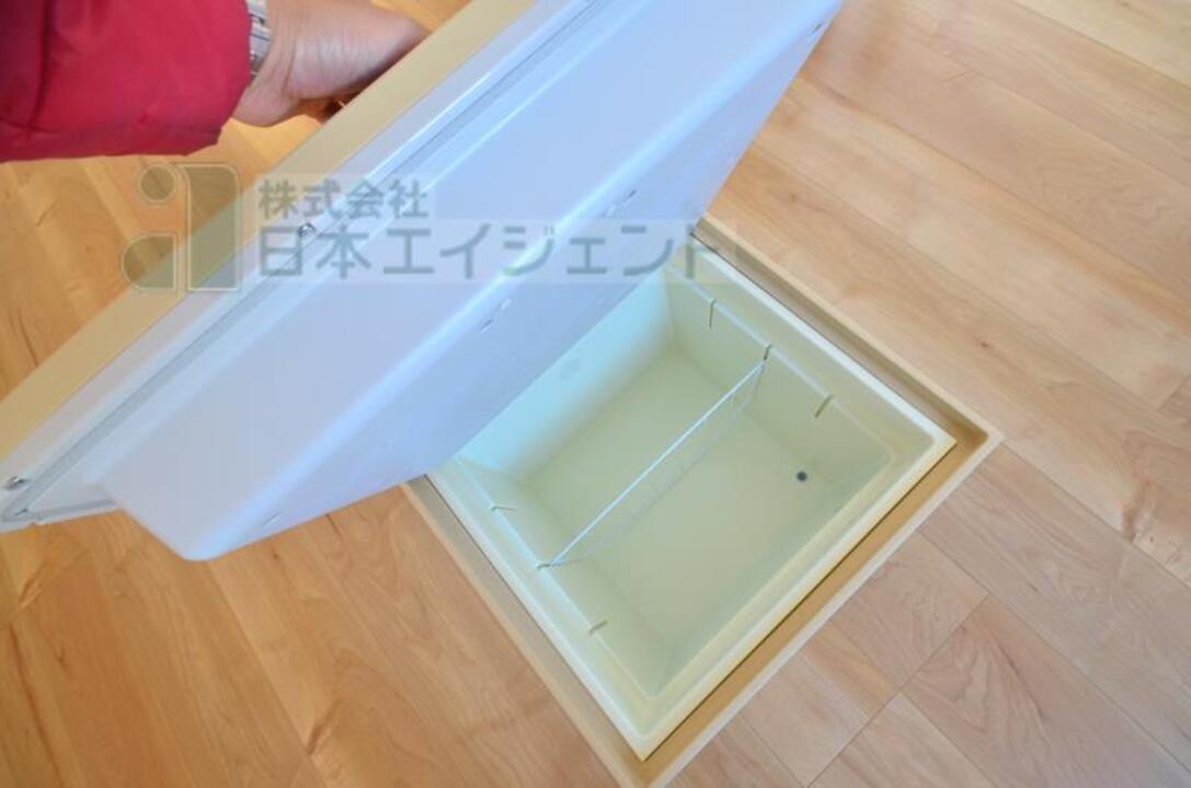 床下収納