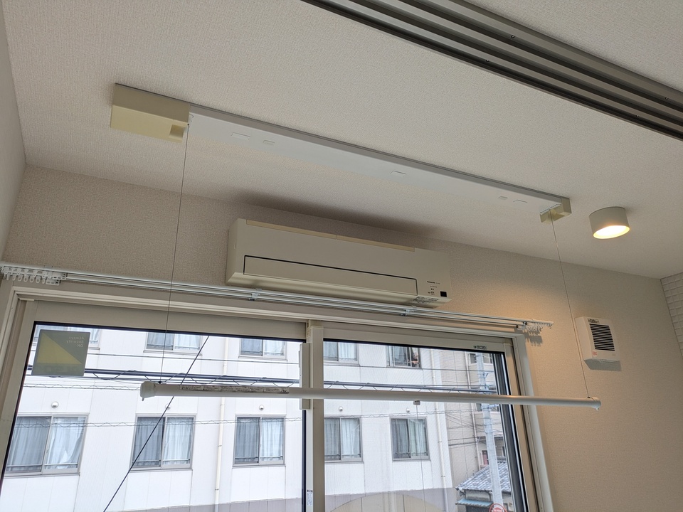 室内物干しユニット