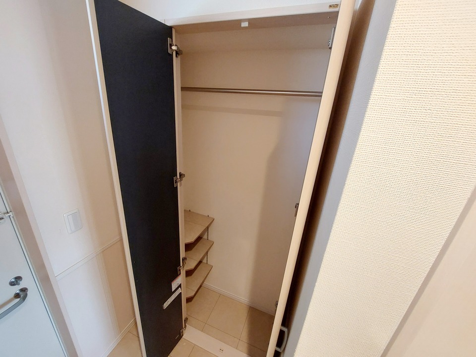 シューズボックス
