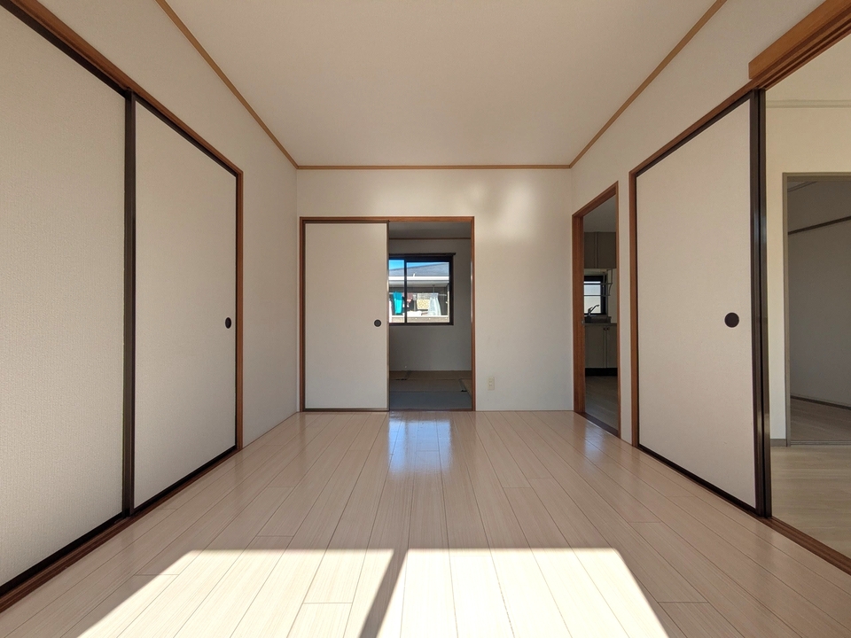 洋室（南西側）