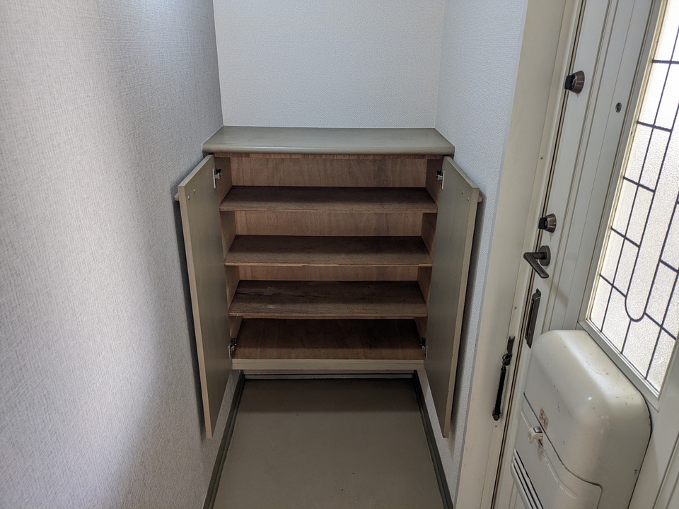 シューズボックス