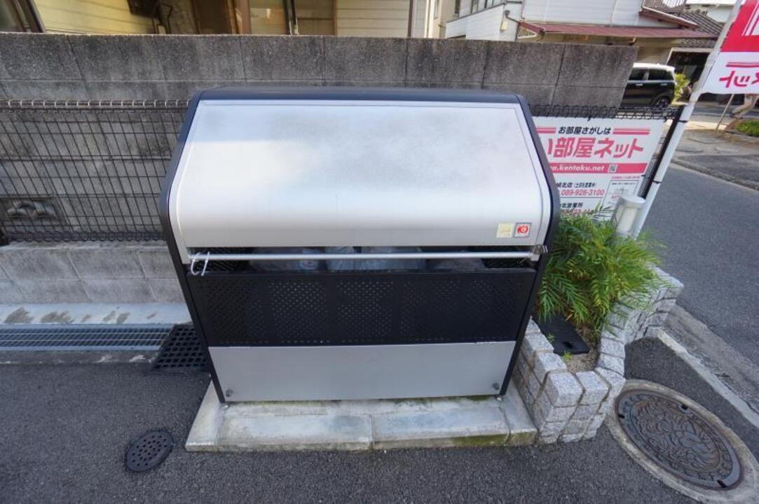 ゴミステーション