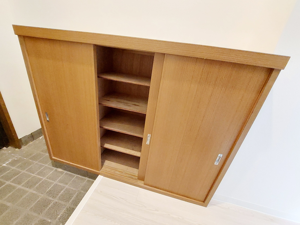 シューズボックス