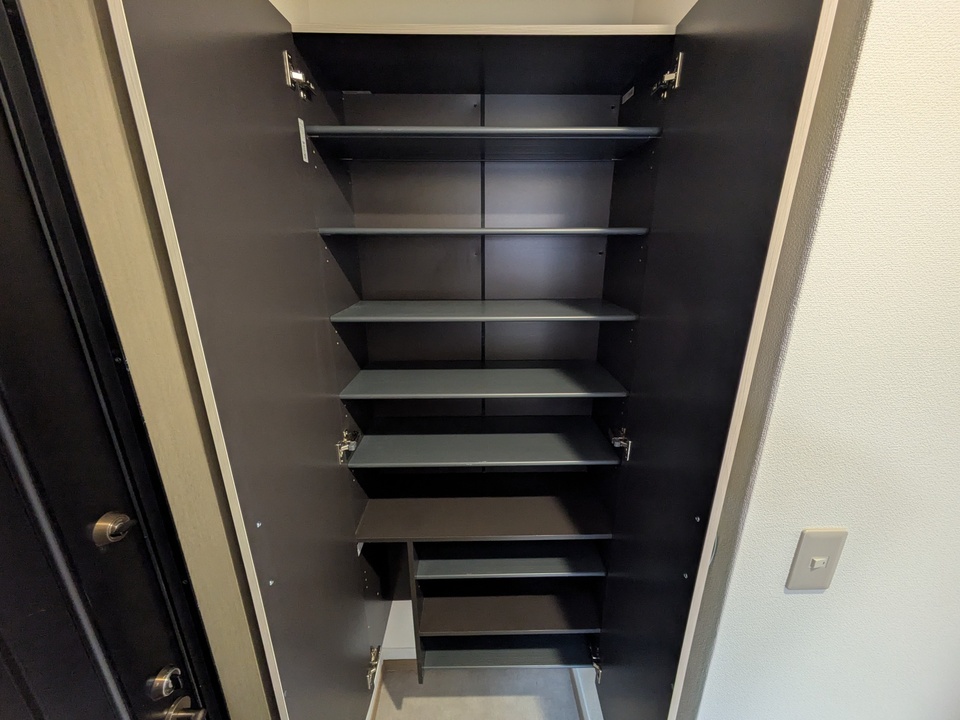 シューズボックス