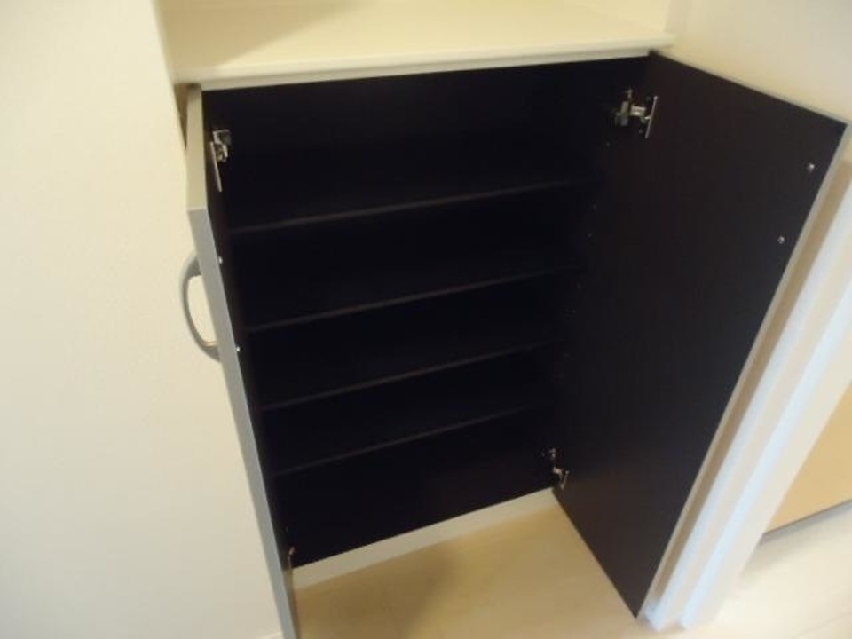 シューズボックス