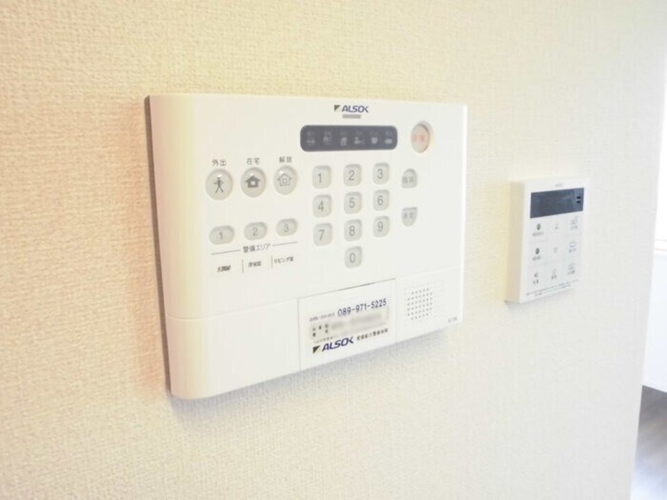 ホームセキュリティー