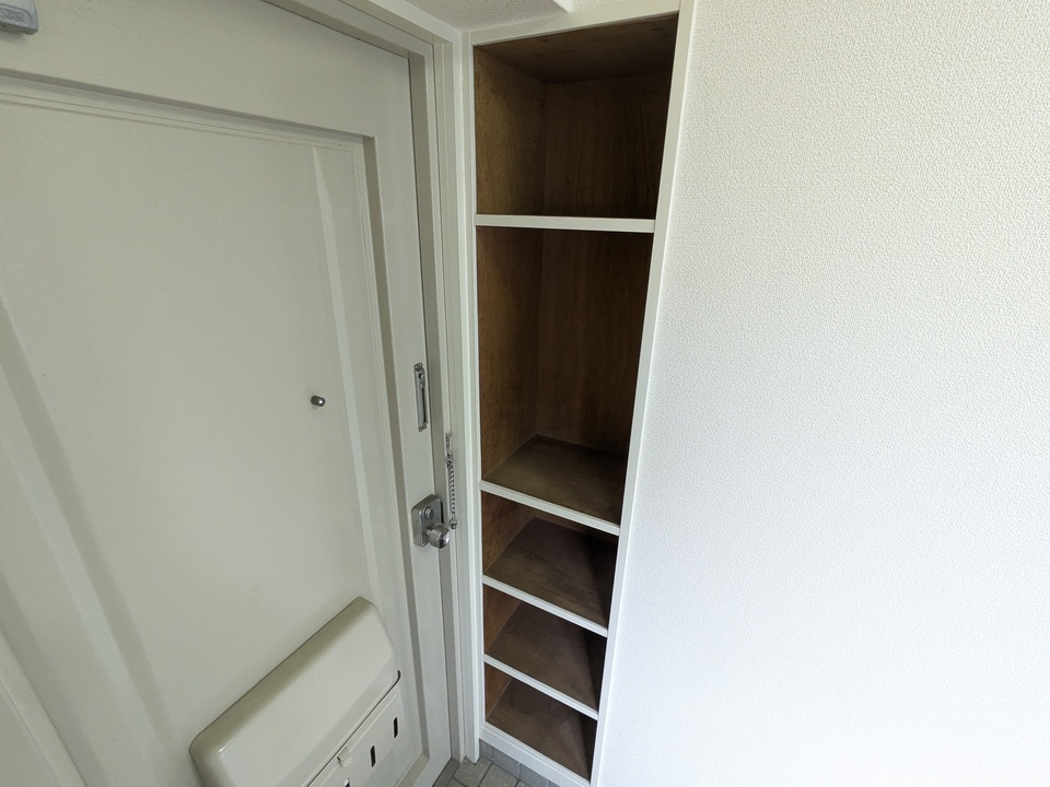 シューズボックス