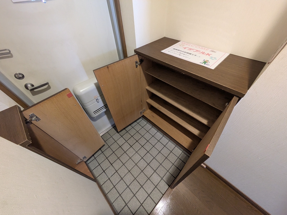 シューズボックス