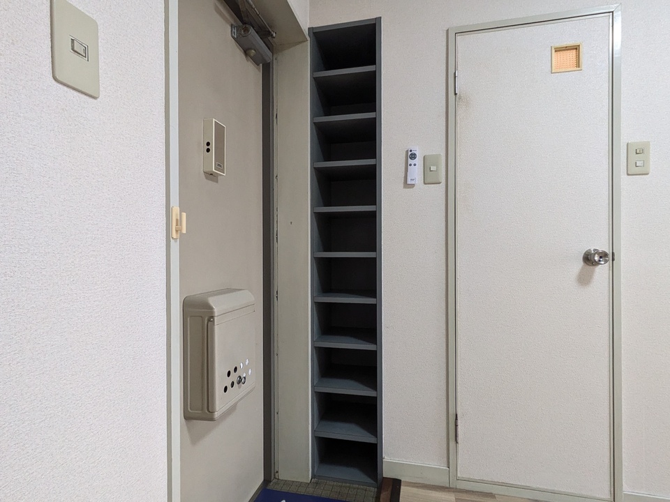 シューズボックス