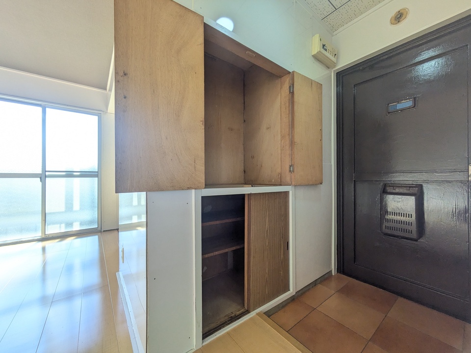 シューズボックス