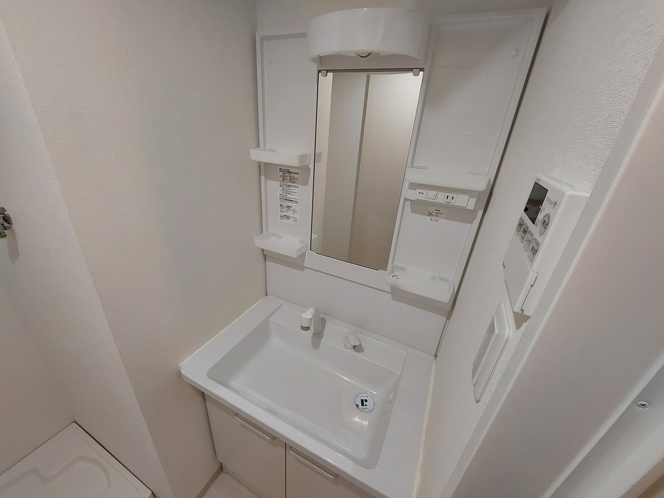 シャワー付洗面化粧台