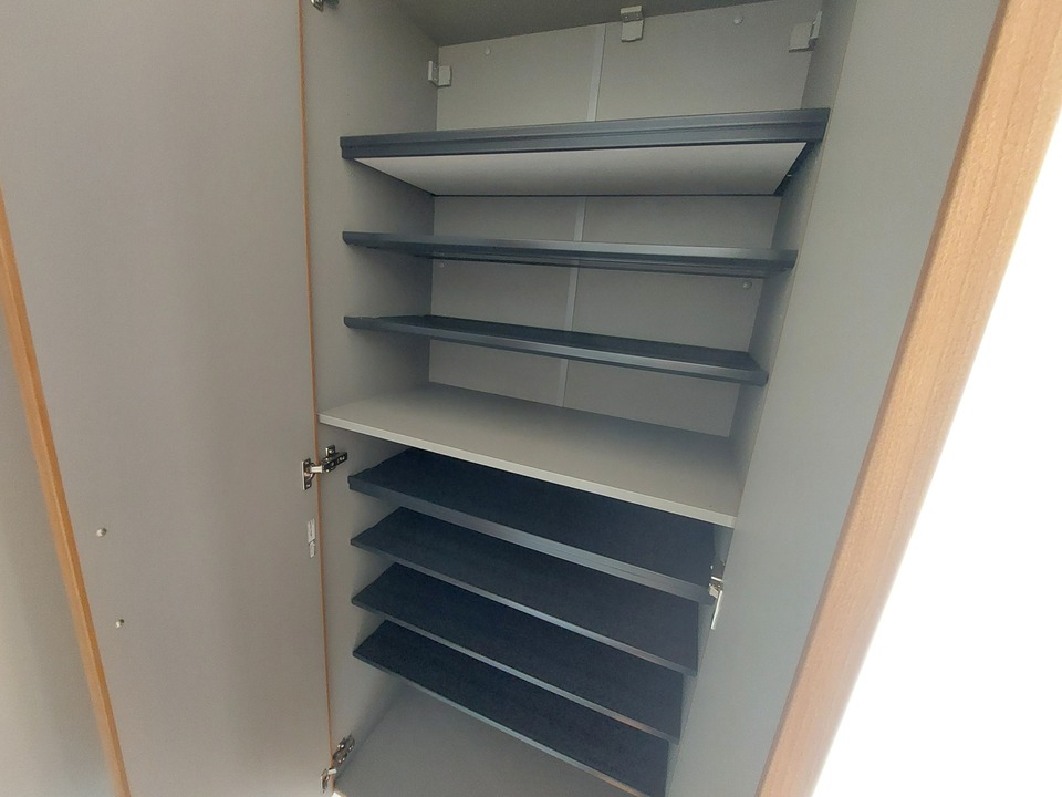 シューズボックス