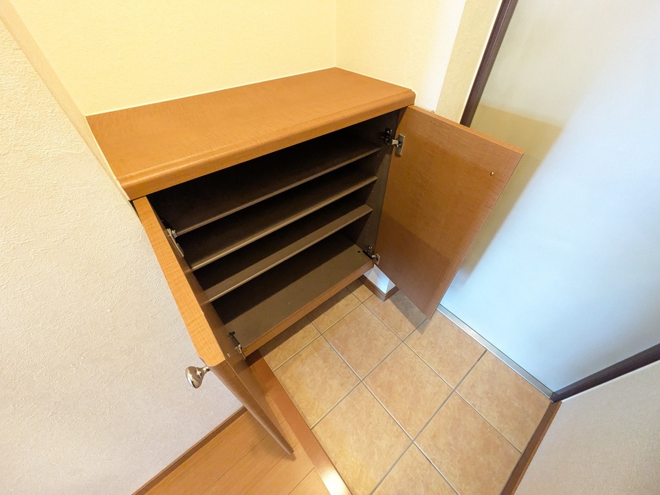 シューズボックス