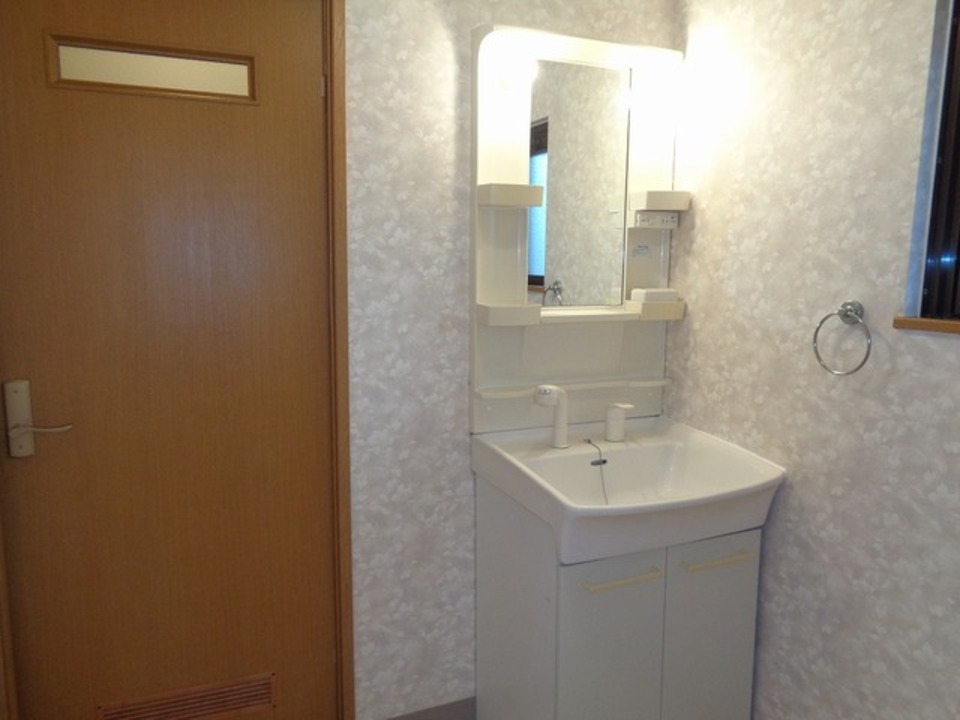 シャワー付洗面化粧台