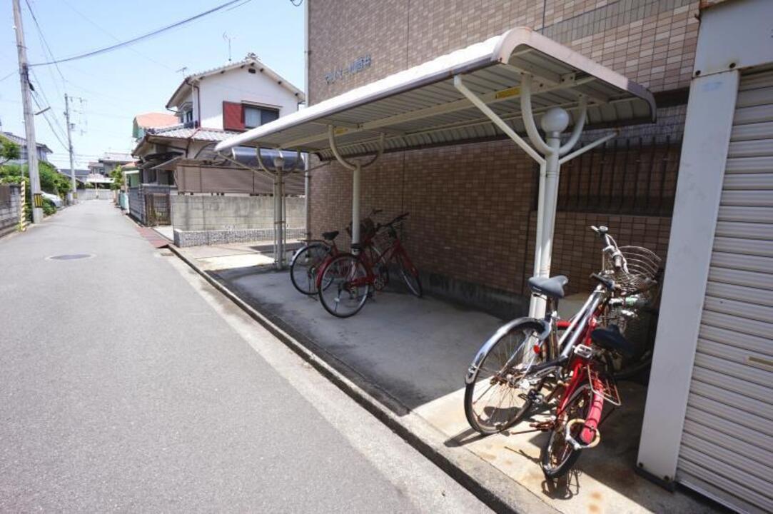 駐輪場