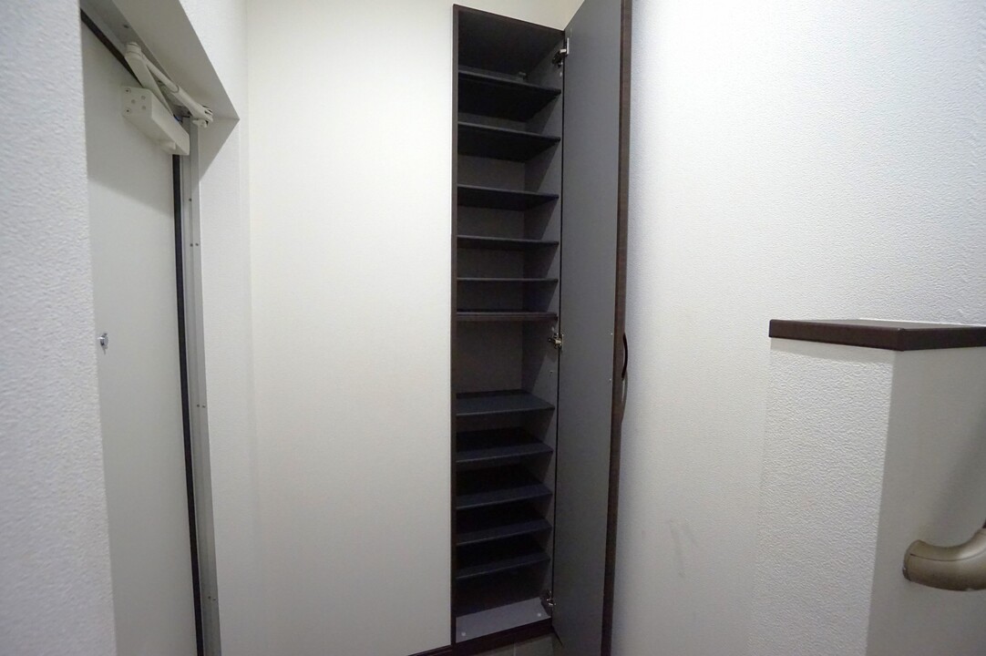 シューズボックス