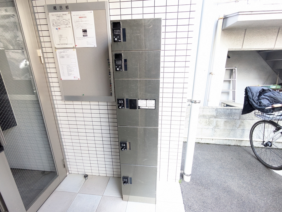 宅配ボックス
