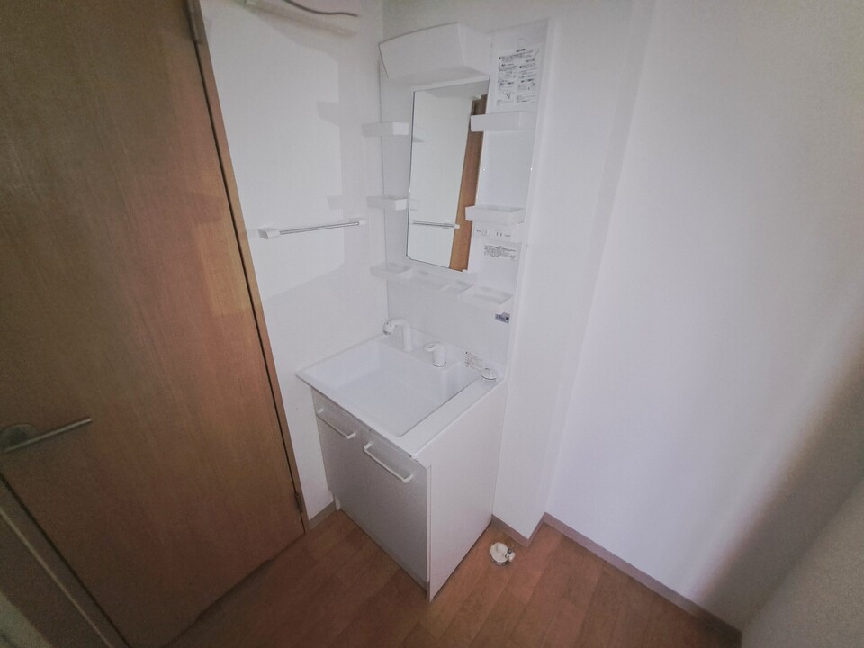 シャワー付洗面化粧台