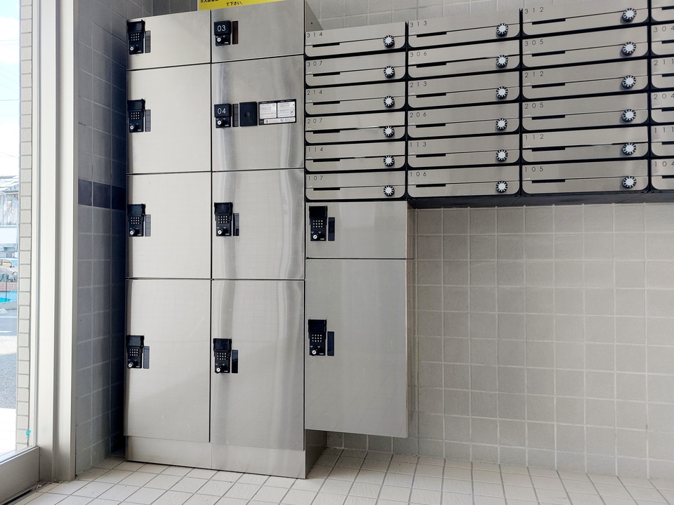 宅配ボックス