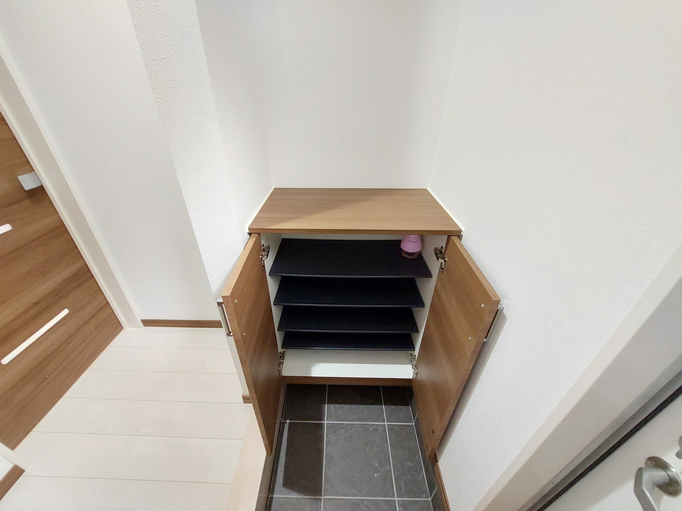 シューズボックス