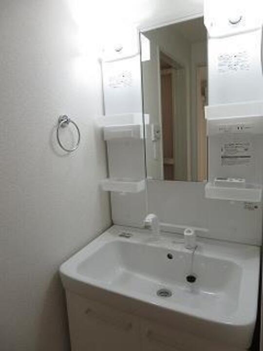 シャワー付洗面化粧台