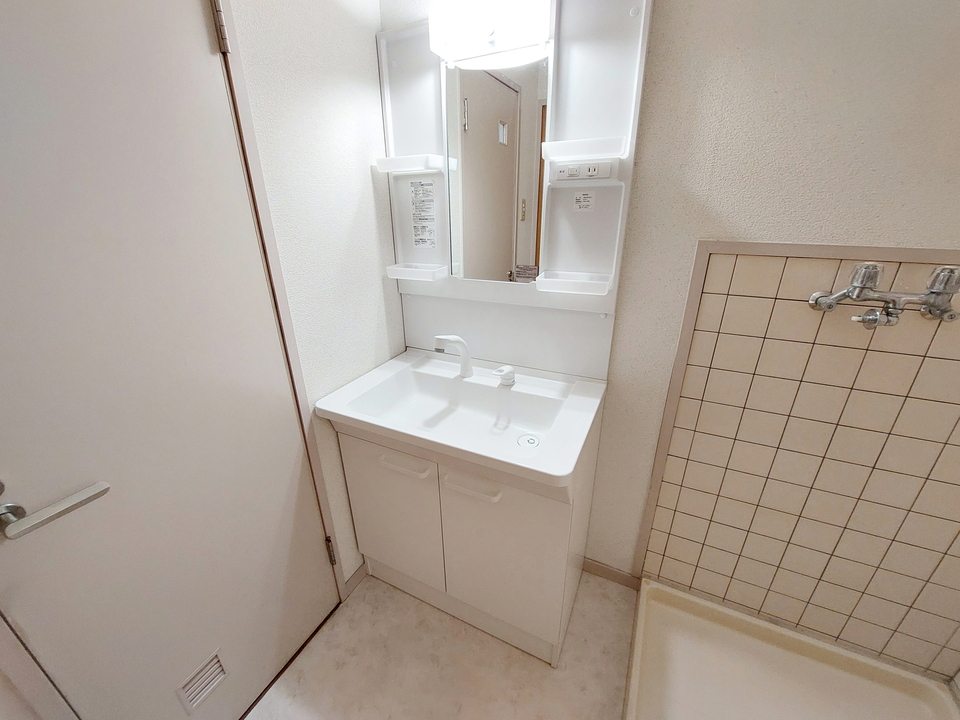 シャワー付き洗面化粧台
