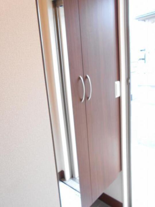 シューズボックス