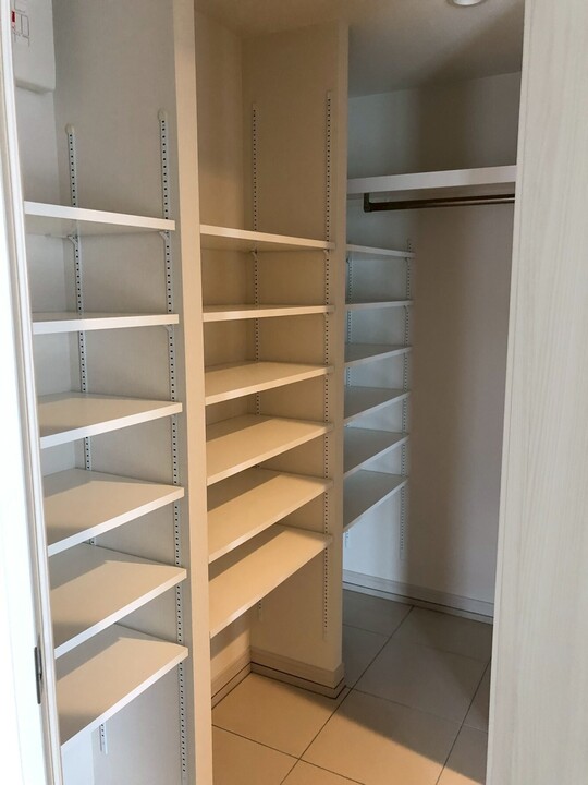 シューズボックス