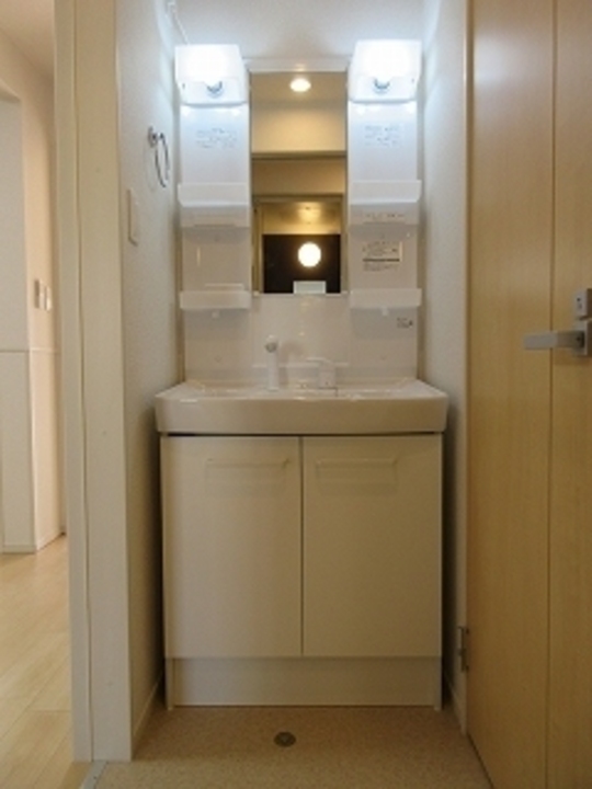 シャワー付洗面化粧台