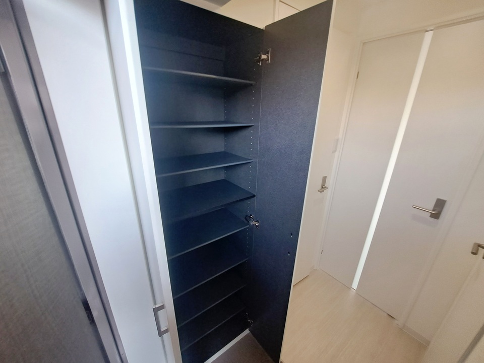 シューズボックス