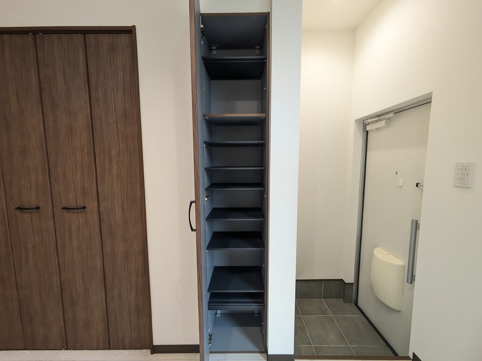 シューズボックス