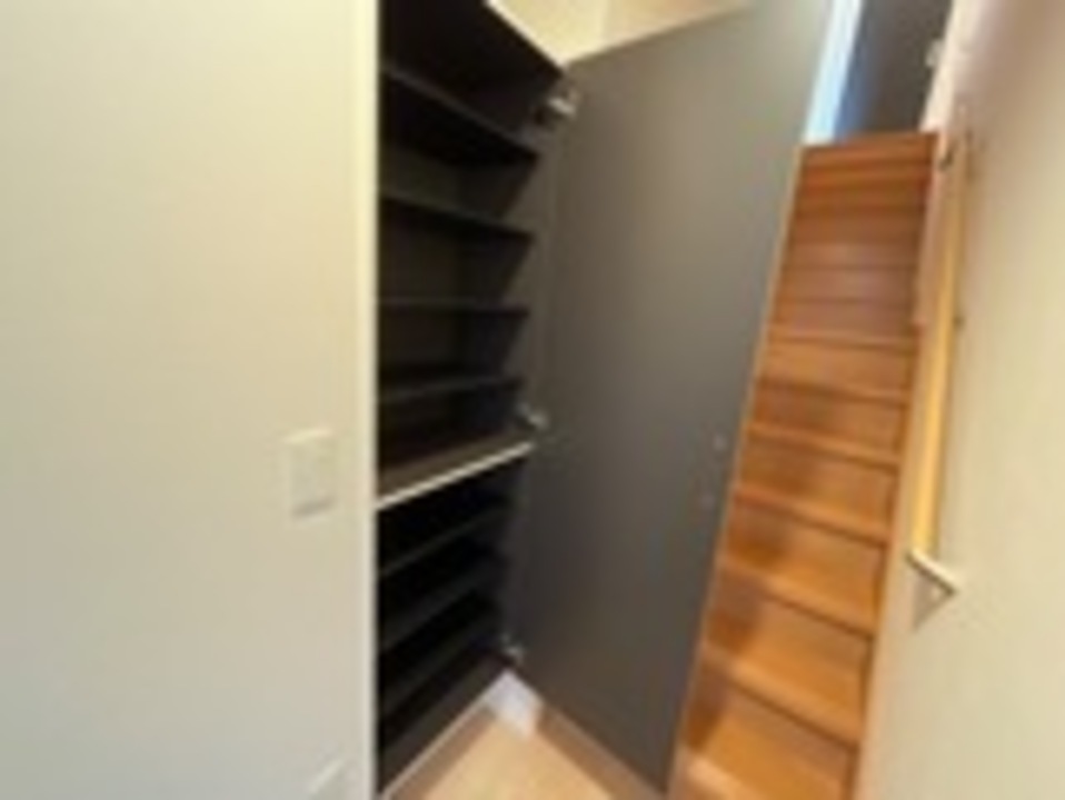 シューズボックス