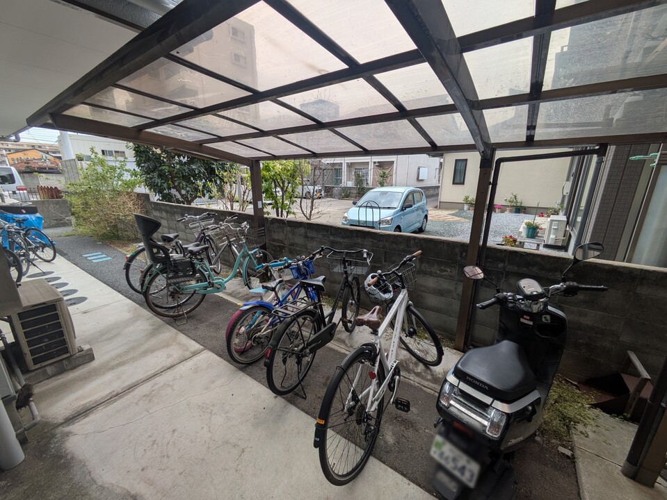 駐輪場