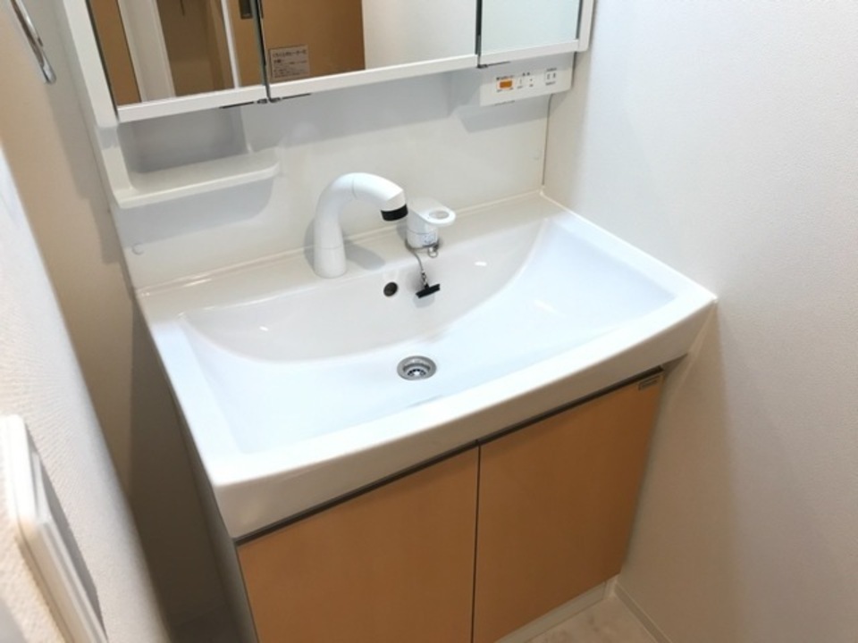 シャワー付洗面化粧台