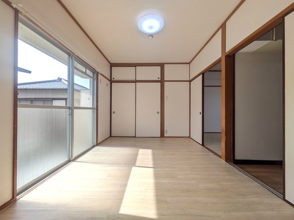 洋室（南西側）