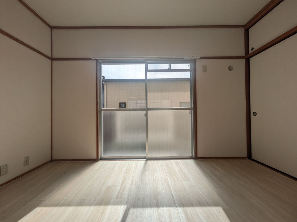 洋室（南西側）