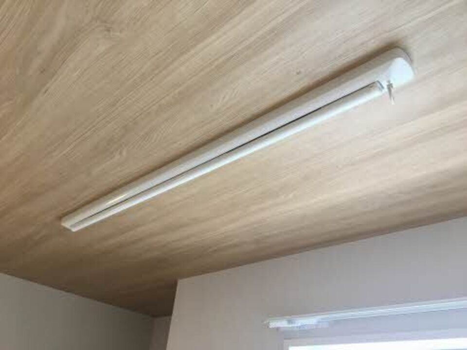 室内物干しユニット