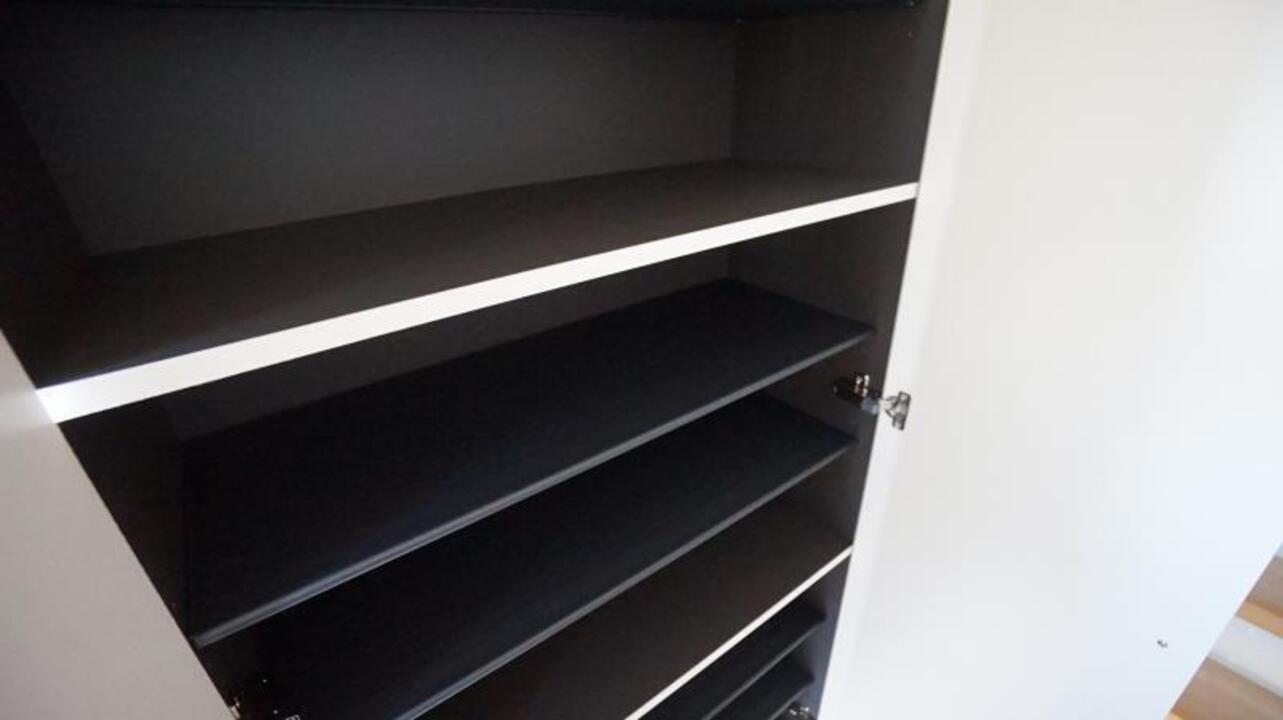 シューズボックス