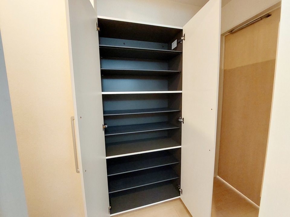 シューズボックス