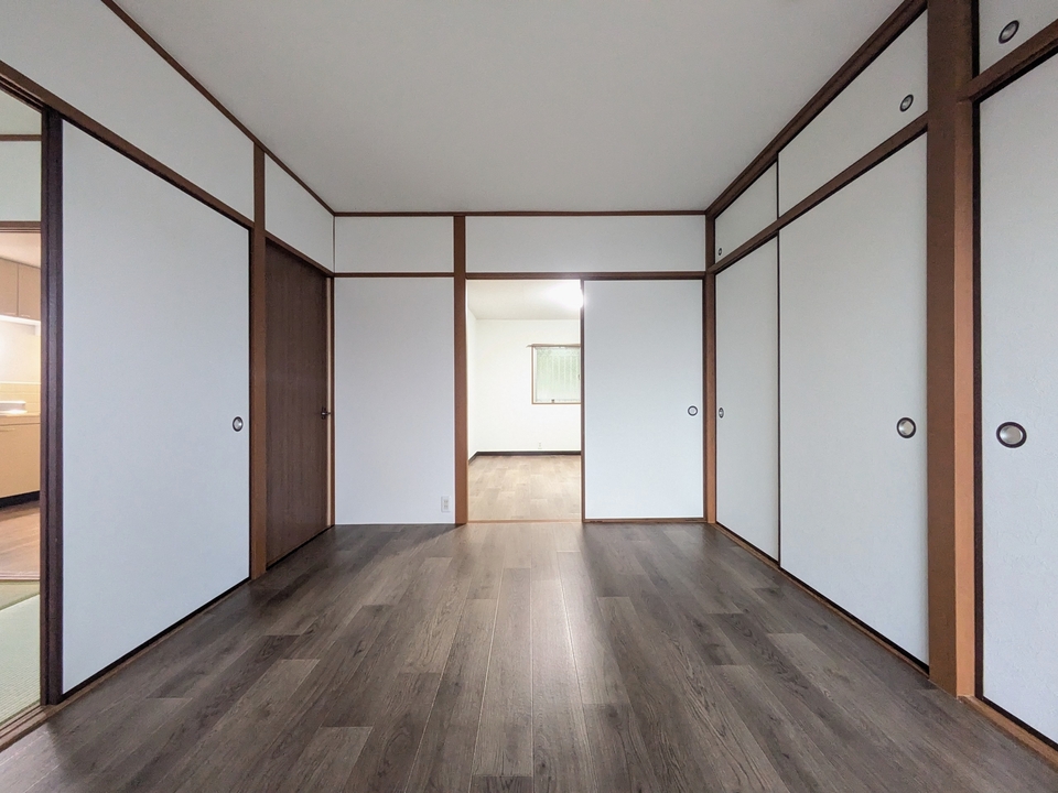 洋室（北東側）