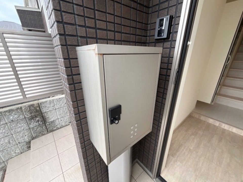 宅配ボックス