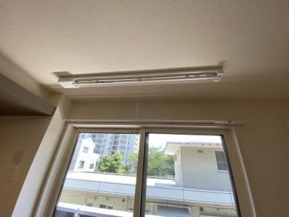 室内物干しユニット