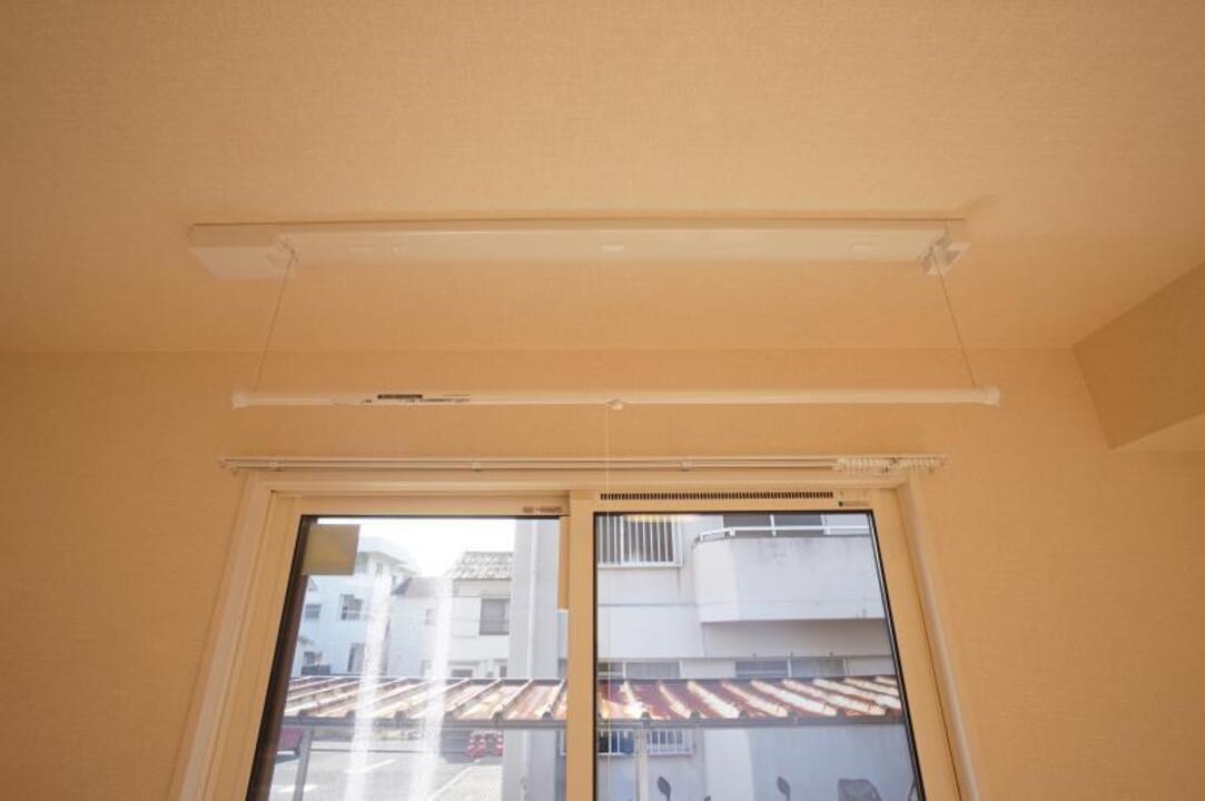 室内物干しユニット