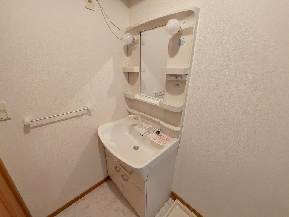シャワー付洗面化粧台