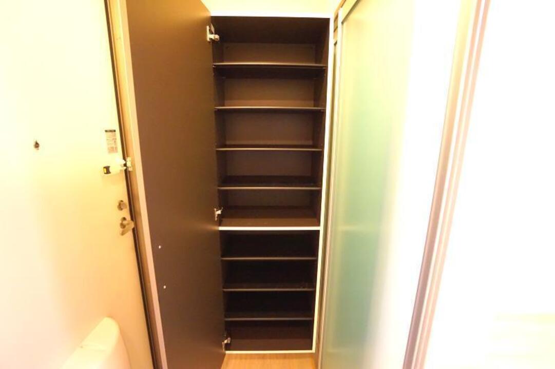 シューズボックス